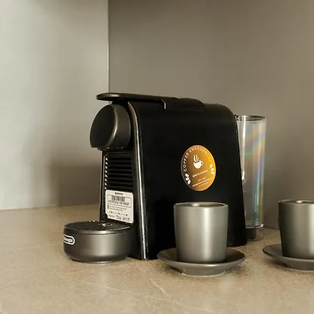 Near Sky Park & Nivy Mall With Free Parking By Ambiente Apartment