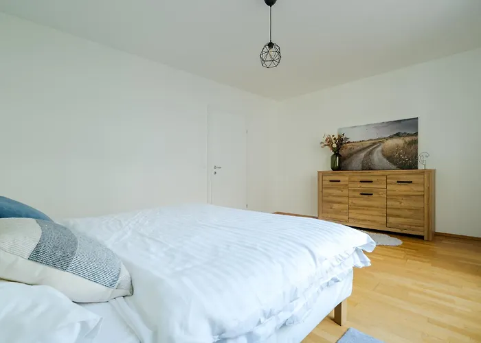 Near Sky Park & Nivy Mall With Free Parking By Ambiente Bratislava