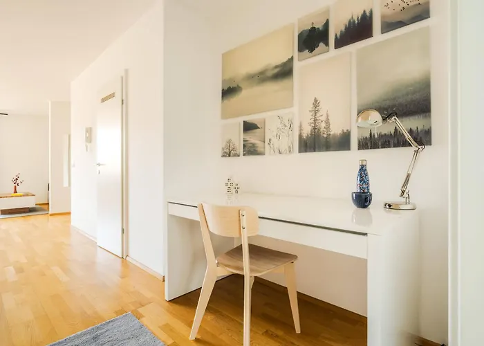 Near Sky Park & Nivy Mall With Free Parking By Ambiente Apartament