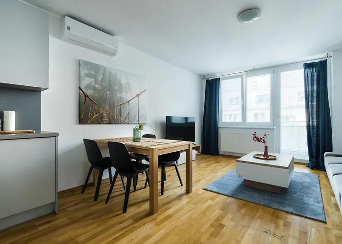 Near Sky Park & Nivy Mall With Free Parking By Ambiente Apartmán Bratislava