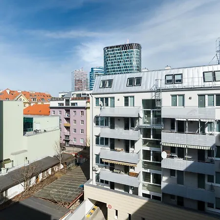 Near Sky Park & Nivy Mall With Free Parking By Ambiente Bratislava
