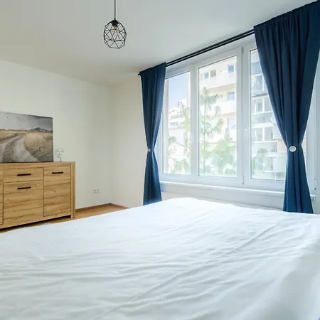 Apartman Near Sky Park & Nivy Mall With Free Parking By Ambiente Pozsony