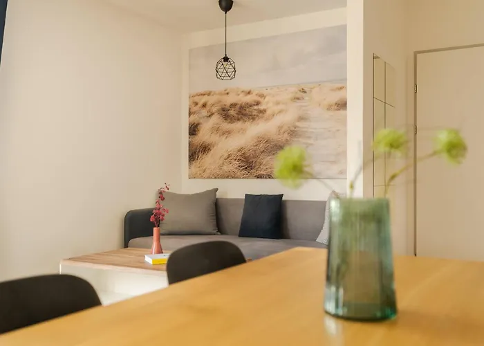 Near Sky Park & Nivy Mall With Free Parking By Ambiente *